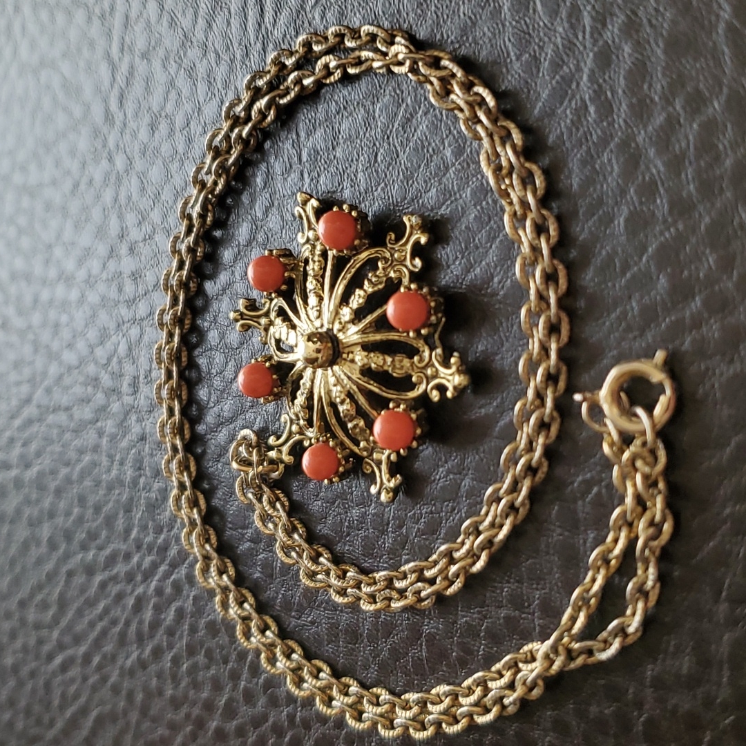 Vtg Necklace